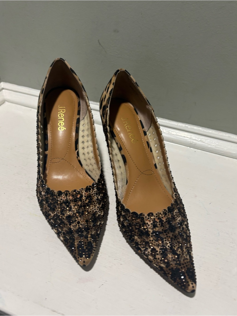 J. Renee Leopard Print Pointed Toe Heels with Embellished Lace-size 9.5 - Picture 2 of 9